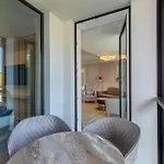 Godewindpark Deluxe-suite 1-04 Mit Gartenblick Und Loggia 뤼베크