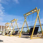 아파트 Godewindpark Deluxe-suite 1-04 Mit Gartenblick Und Loggia 뤼베크