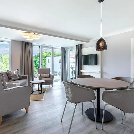 Apartment Deluxe-suite 1-04 Mit Gartenblick Und Loggia Lübeck
