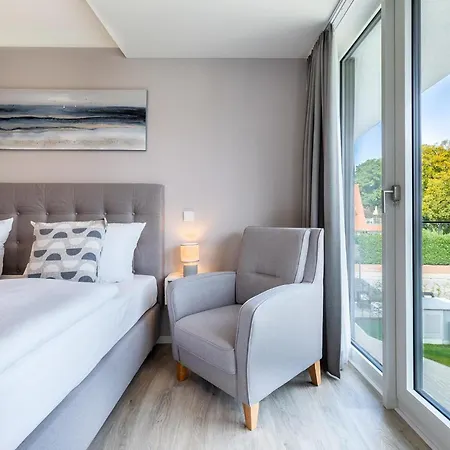 Deluxe-suite 1-04 Mit Gartenblick Und Loggia Lübeck
