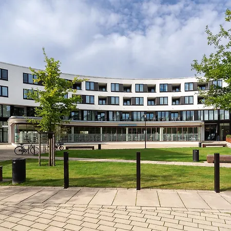 Deluxe-suite 1-04 Mit Gartenblick Und Loggia Apartment