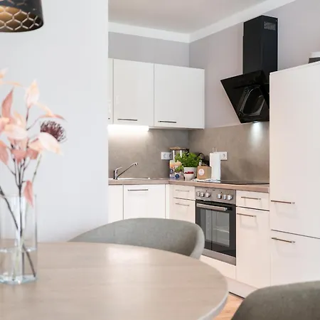 Apartment Deluxe-suite 1-04 Mit Gartenblick Und Loggia
